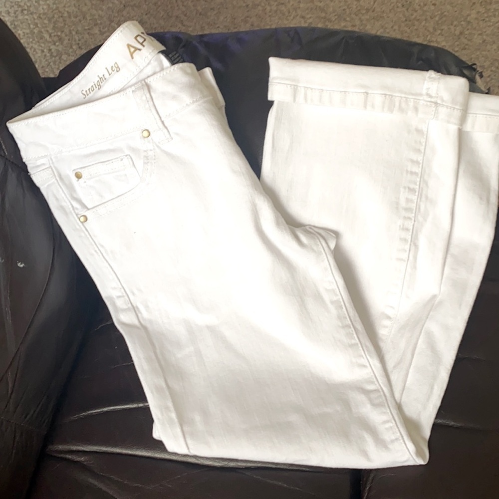 Apt. 9 White Straight Leg Crop Stretch Jeans